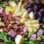 Herbstsalat mit Birne und Trauben – Gesund und schnell zubereitet