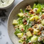 Waldorfsalat mit Staudensellerie